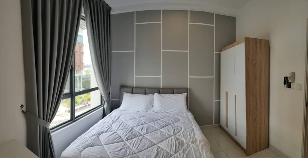 Riana South - Middle Room 2