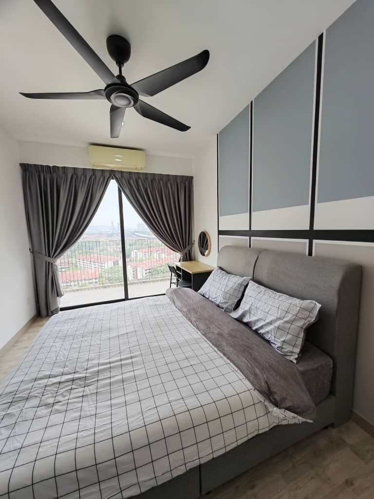 Emporis Residences - Partition Middle Room 2