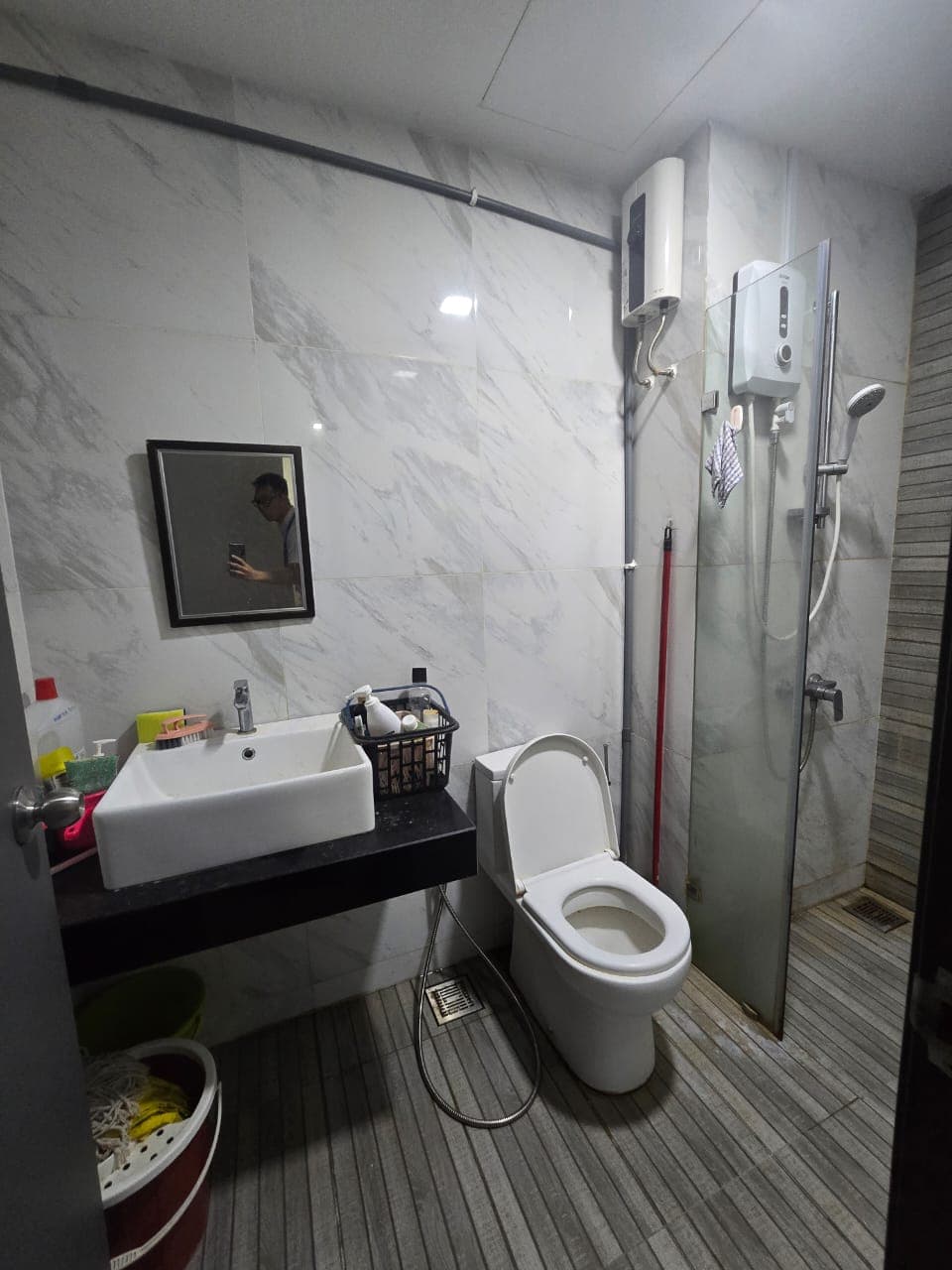 Emporis Residences - Original Middle Room 3