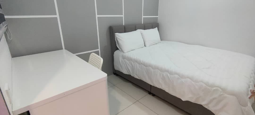 Riana South - Partition Middle Room 5